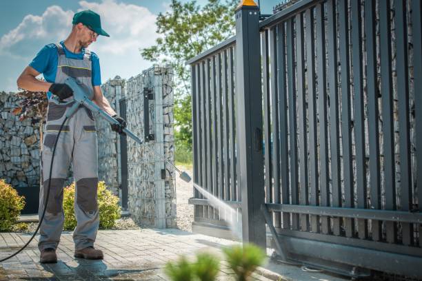 Best Pool Deck Cleaning  in Buchanan, NY